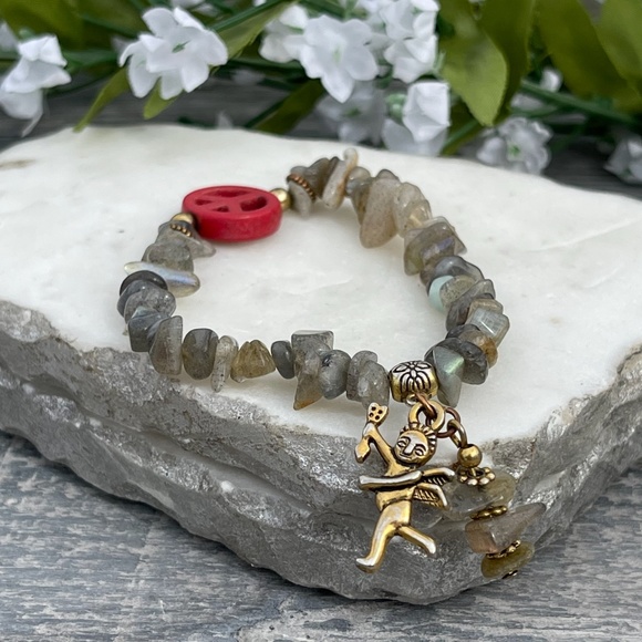 Cupid labradorite Gypsy Stretch bracelet - Picture 2 of 2